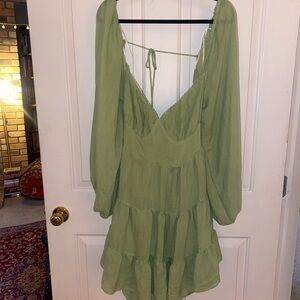 Princess Polly Green Mini Dress – New with Tags Size 12
